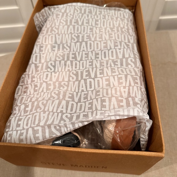 Steve Madden VERDICT NATURAL/BLACK CROCHET - Picture 11 of 12